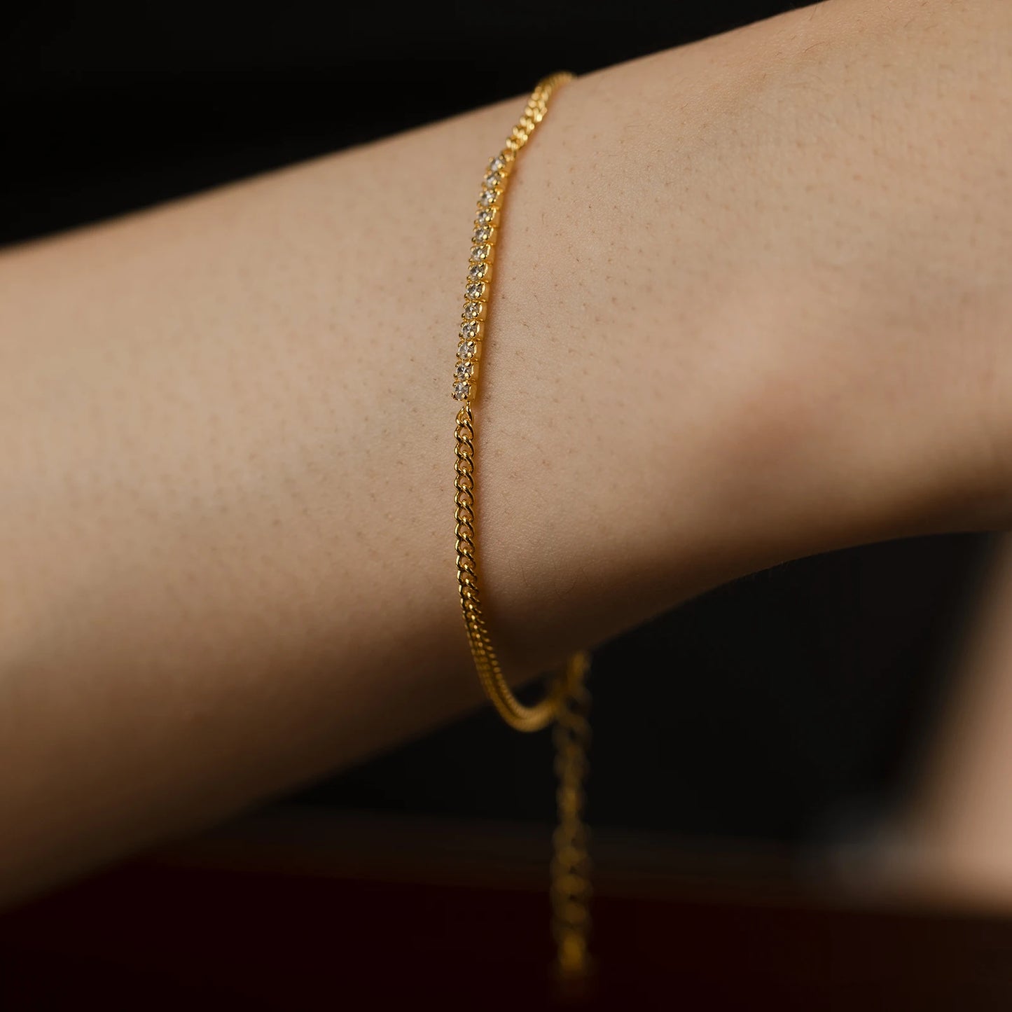 Zircon Line Chain Bracelet