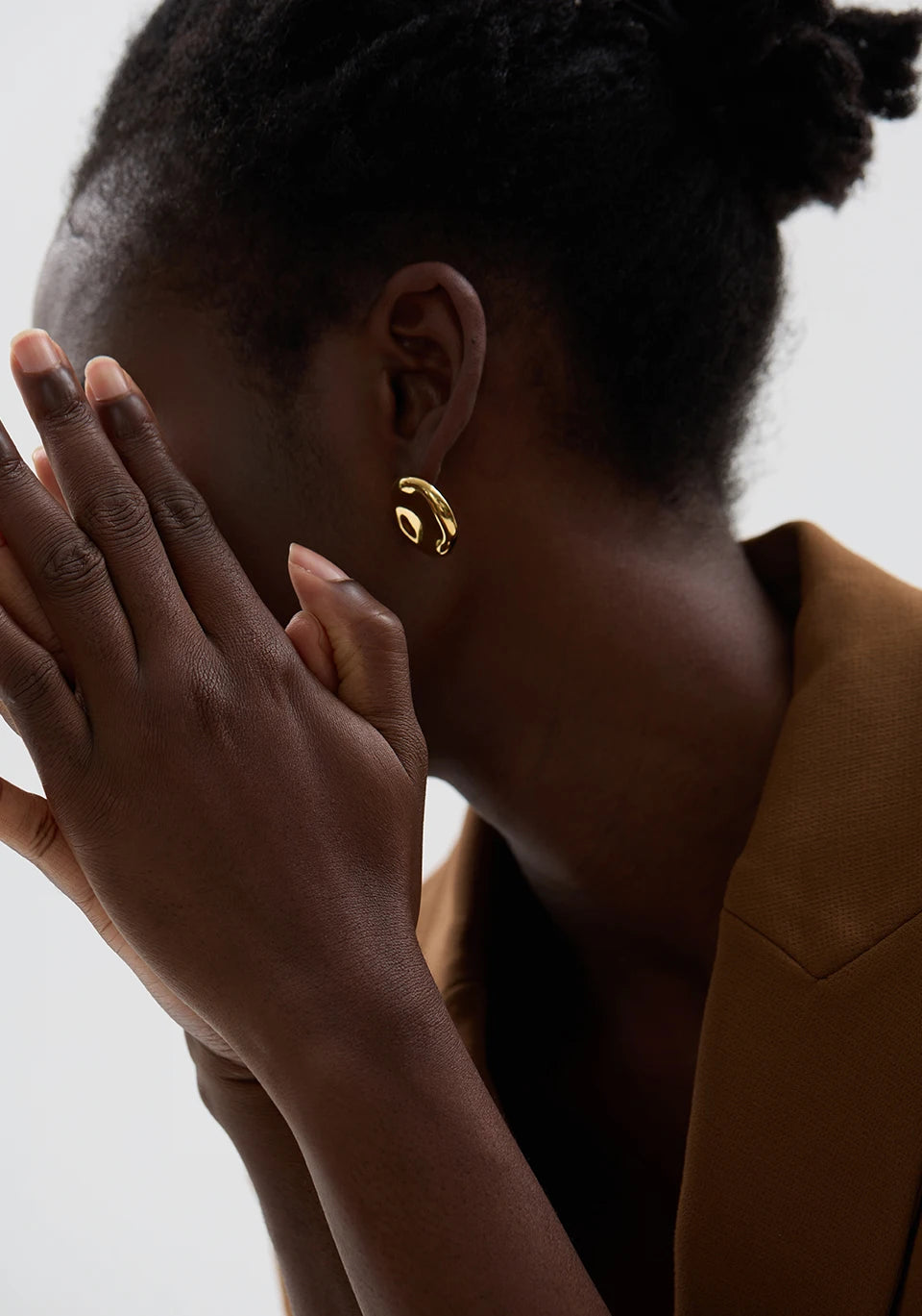 Round Button Stud Earrings