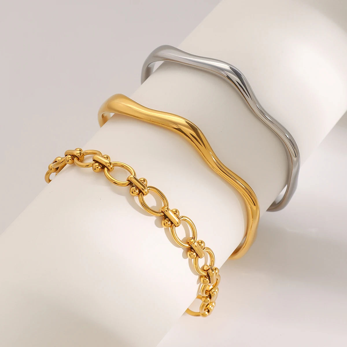 Bold Bracelets Set