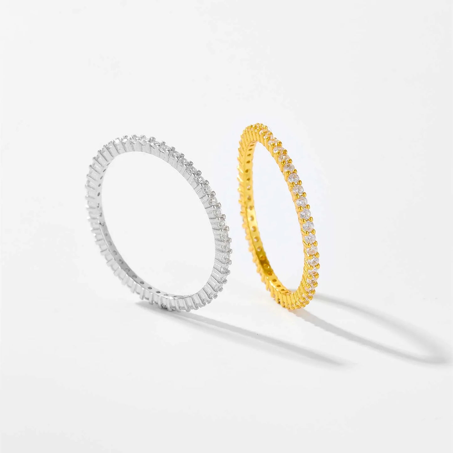 Pure Line Zircon Ring