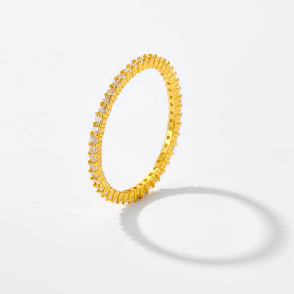Pure Line Zircon Ring