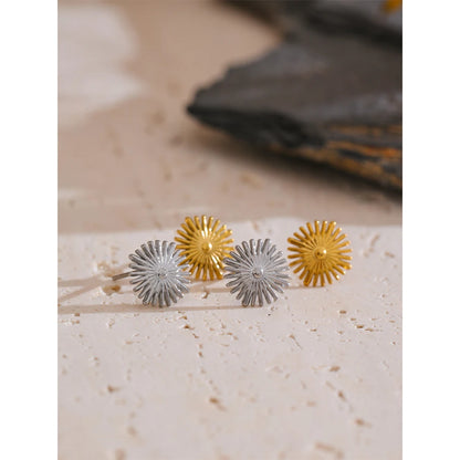 Small Flower Daily Stud Earrings