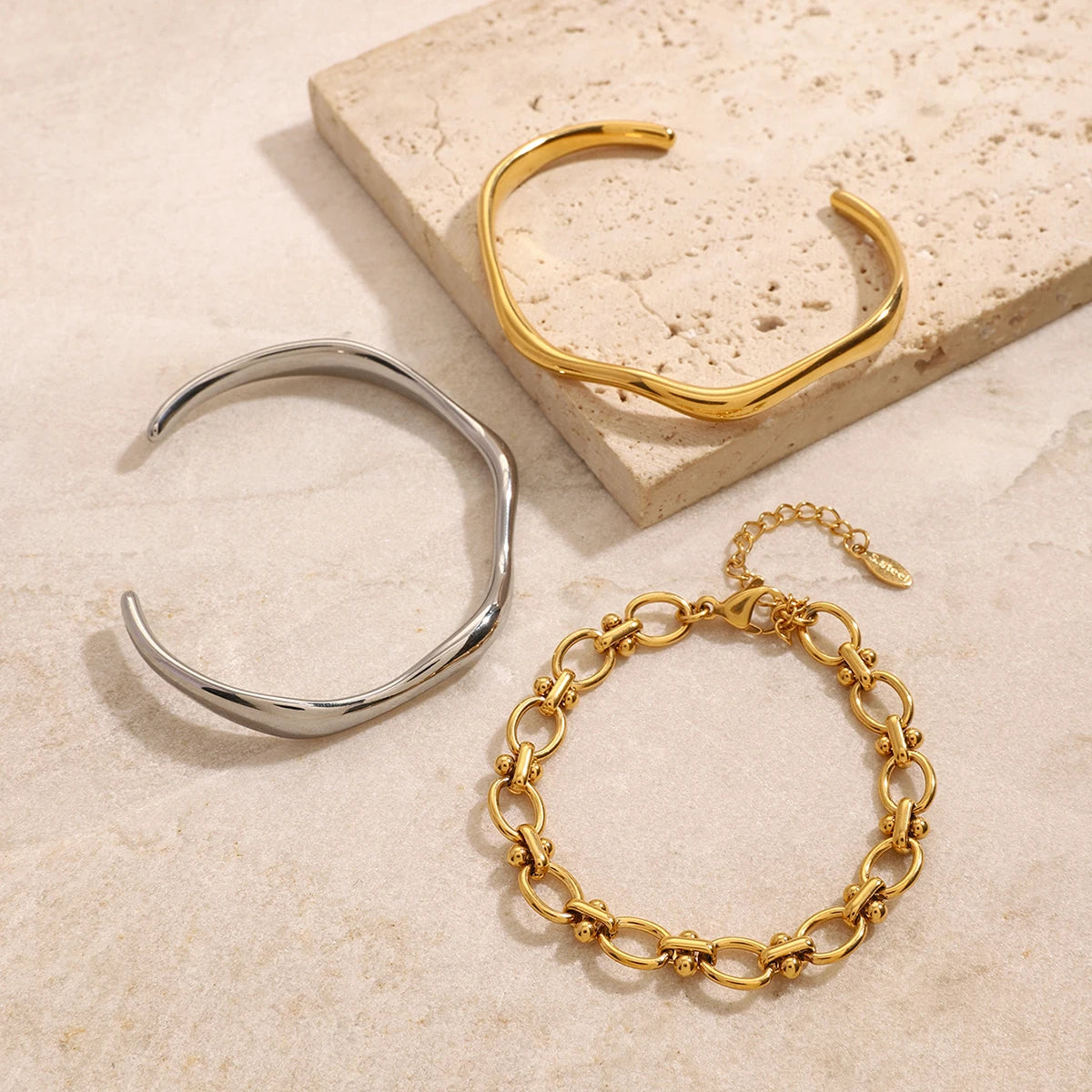 Bold Bracelets Set