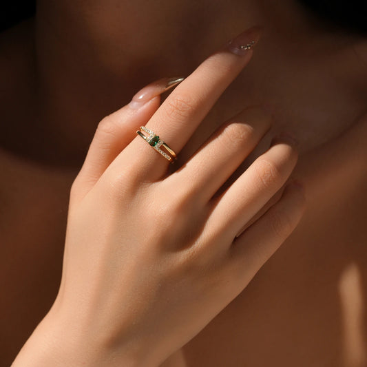 Two Line Shape Green Zircon Ring